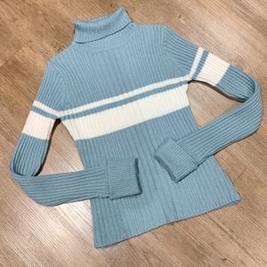 Blue and white stripe turtleneck pullover